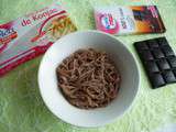 Spaghettis de konjac et leur sauce 100% cacao à seulement 65 kcal (sans sucre et sans beurre)