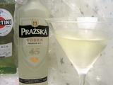 Vodka Martini, comme James Bond : « Shaken, not stirred »