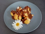 Profiteroles vanille - chocolat blanc, sauce chocolat