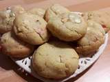 Cookies au chocolat blanc, amandes et pralines