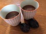 Chocolat chaud épicé : le cacao vide placard sans œufs, sans lait, sans gluten