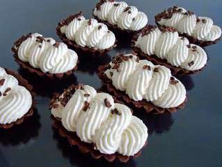 Tartelettes ganache tonka et Chantilly