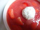 Soupe de fraises et glace au citron