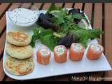 Comme des makis saumon cream cheese concombre et blinis maison
