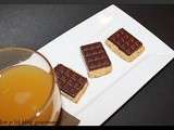 Comme des Petits Ecoliers... Sablés aux noisettes et chocolat noir