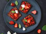 Bruschetta aux fraises et basilic