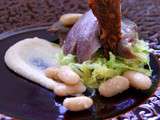 Confit de canard maison, haricots blancs en deux façons à la cannelle, salade de chou au yuzu et à l’huile de noix