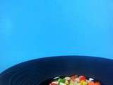 Salade croquante et colorée, vinaigrette balsamique à l'oeuf