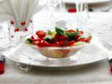 Salade d'été: Tomates couleurs, fraises, mozarella di buffala, basilic
