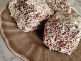 Lamingtons ou carrés moelleux enrobage chocolat-coco