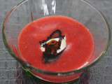 Fromage frais, gaspacho de fraises au vinaigre balsamique