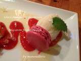 Macaron fraise-sûreau