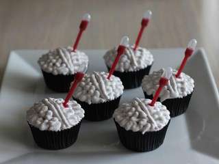 Cupcakes coco framboise  Design cervelle
