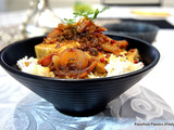Pavé de thon mariné sauce curry indian avec du riz