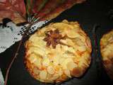 Tartelettes feuilletées à la confiture de pommes, caramel et amandes effilées