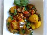 Curry d'aubergine et pommes de terre (Aloo began)