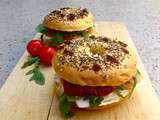 Bagels jambon cru, fromage et tomates confites