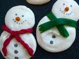 Meringues bonhommes de neige... pour le Calendrier de l'Avent Gourmand. Joyeux Noël :)