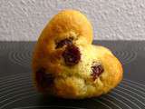 Muffins cranberries, banane et chocolat blanc (coeurs moelleux pour la St-Valentin!)