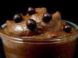 Mousse au chocolat noir & billes croustillantes