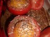 Oeuf cocotte en coque de tomate