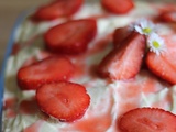 Tiramisu à la fraise & compotée de rhubarbe