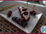 Clafoutis aux cerises et chocolat noir avec sa mousse au fromage blanc