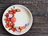 Pana cotta aux fleurs de glycine, fraises, pistaches