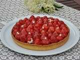 Tarte fraises / fleurs de sureau / amande