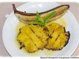 Ananas et bananes rôtis, sauce au rhum