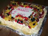 Gâteau d'anniversaire : savoie, fruits, chantilly