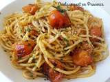 Spaghettis au pesto rouge et tomates cerise