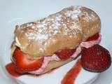 Eclair à la mousse de fraises