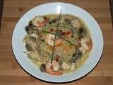 Riz au gras, fruits de mer, poulet et poivrons