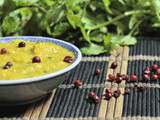 Sabayon au curry, coriandre et baies roses