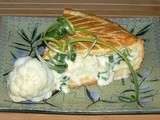Tourte au chou fleur, oeufs durs et sauce béchamel aux oignons verts