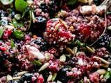 Salade de quinoa fraîche aux petits fruits