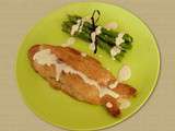 Saumon en croute de speculoos, fagot d'asperges et sauce mousseline à la vanille par Christelle