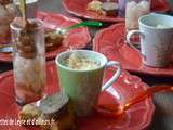 Apero facile-leger, brochettes de saumon, biscuits au parmesan, andouille vieille et veloute chou-coco