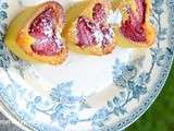 Cafe gourmand : pana cotta aux calissons – amandine aux fraises de Jeanne – mousse aux myrtilles allegee