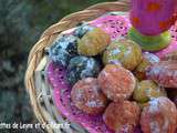 Ghoribas multicolores a la semoule et a la noix de coco