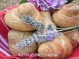 Petits pains roules a la moutarde & au miel