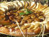 Pizza chutney, pommes, reine-claude au foie gras