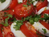 Salade tomate mozzarella avec vinaigrette au gingembre