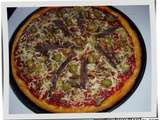 Pizza aux champignons et anchois