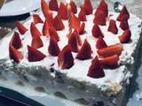 Gâteau mousseux aux fraises ou Fraisier rapide léger et délicieux