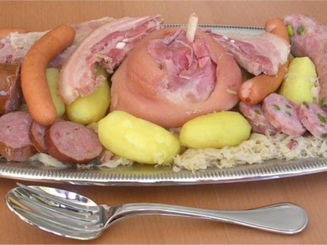 Les Meilleures Recettes de Choucroute et Charcuterie