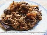 Nouilles chinoises aux crevettes champignons fruits secs