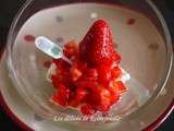 Emincé de fraises à la mozzarella, sirop de basilic
