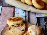 Muffins anglais aux raisins, beurre à la cannelle